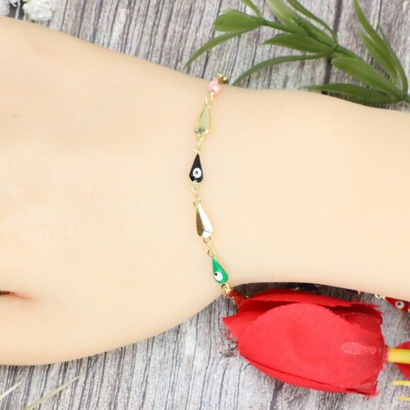 "Trendy Handmade Bracelet – A Stylish Gift for Women & Girls, MAR091017 - Picture 4 of 10
